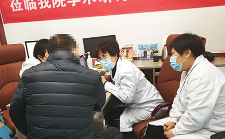 杨秀莉在潍坊银康看诊